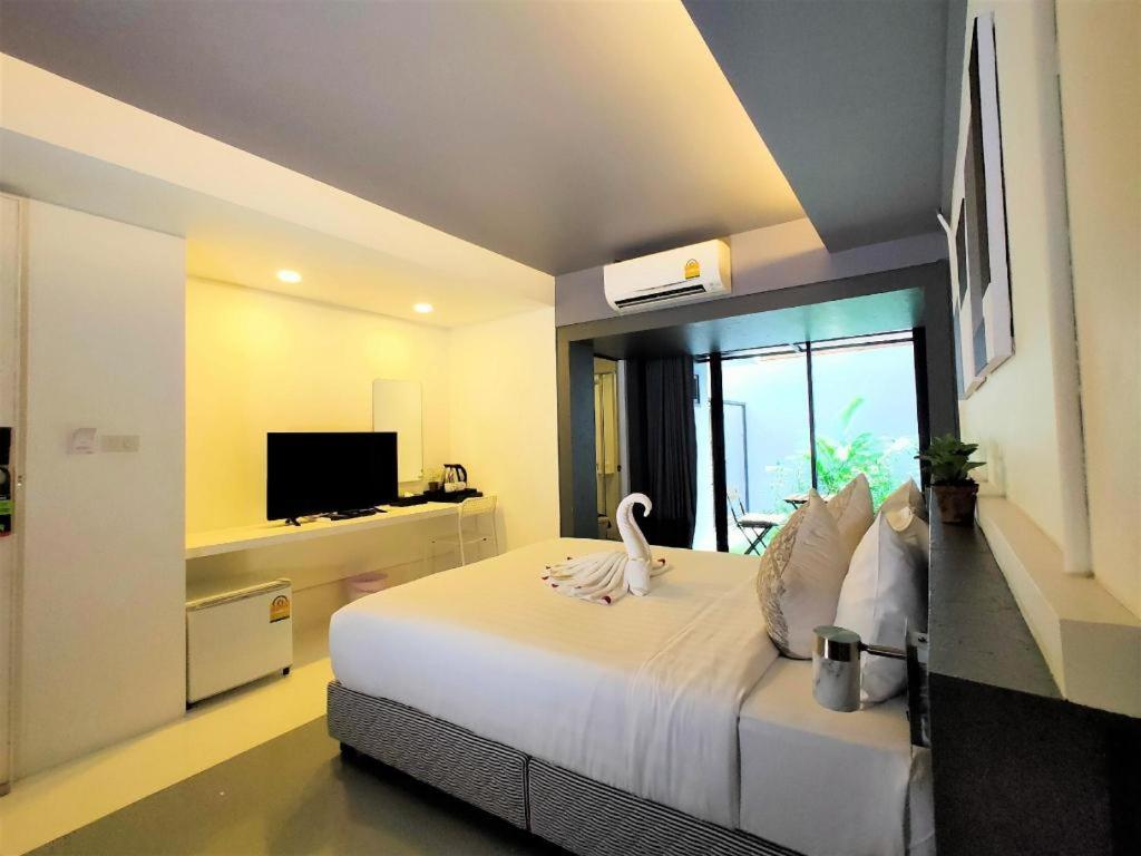 Silom Studios Bangkok Exterior foto